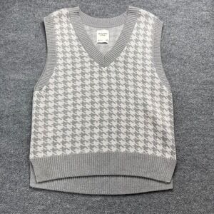 Abercrombie & Fitch Mens Grey Houndstooth V-Neck Sweater Vest Size M Knit Layer